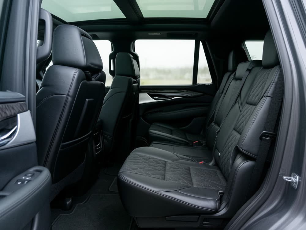 Escalade rear cabin, quilted leather and panoramic roof